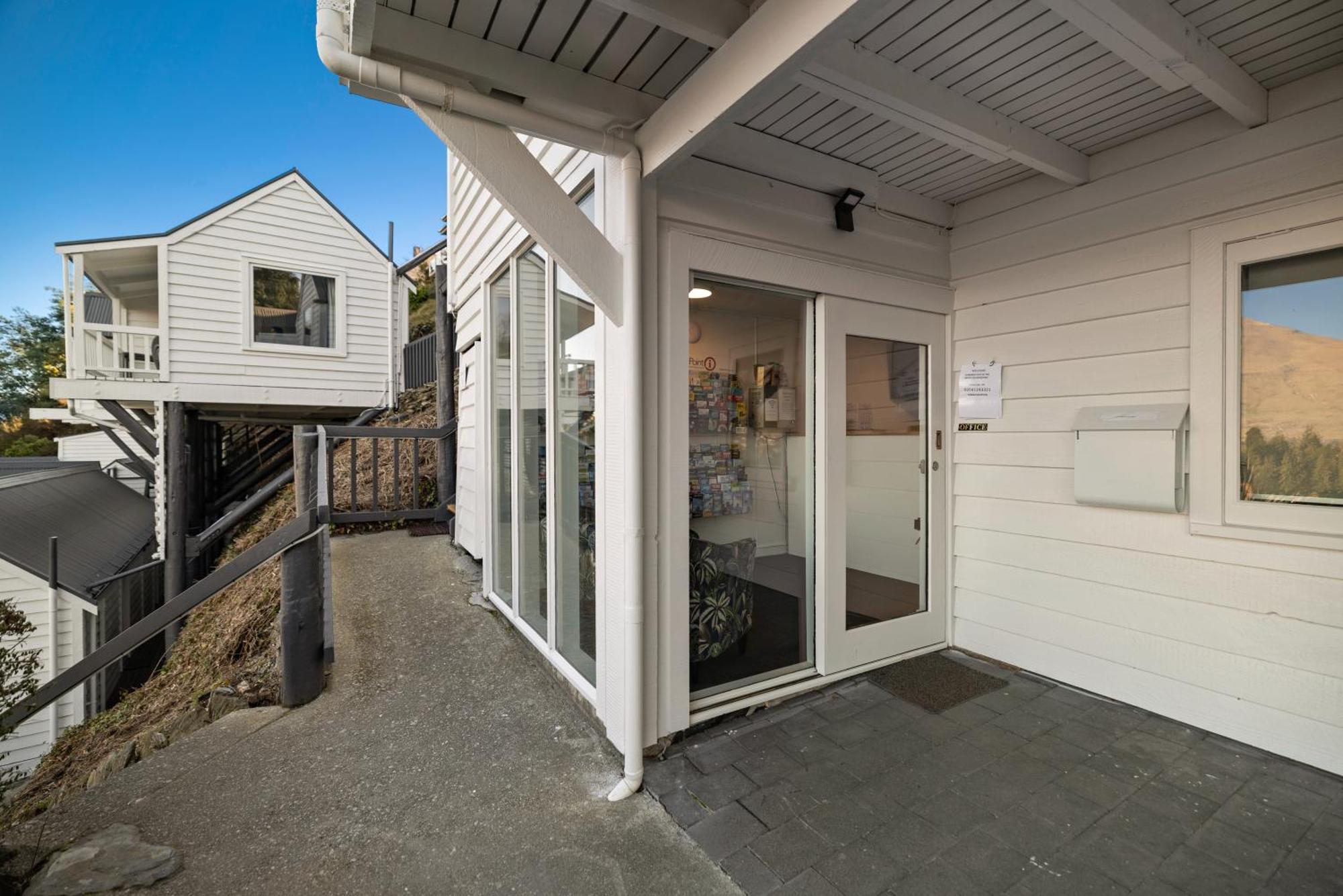 Lakeview Colonial House Queenstown Bagian luar foto